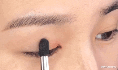 刘亦菲|刘亦菲高圆圆让人一见钟情？都是因为她们的妆容，有这4个共同点