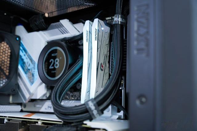 主板|用了一年才发现内存默频使用？XMP究竟是什么？