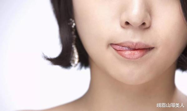 谭维维|?涂口红前需要先涂润唇膏吗？多数人都搞错了，难怪唇色悄悄变深了