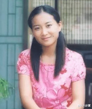 贾玲|贾丹放弃大学和婚礼，全力供养贾玲9年，贾玲成名后为她买房买车