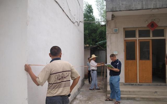 小嬴政 非农业户口在村集体内，该如何确权？迁回农村，仍享受不到村福利