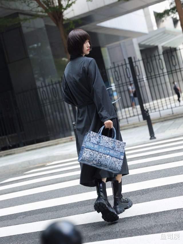 鱼司辰 秋冬季，这几套衣服的搭配技巧，能让你提升气质，高级时髦又减龄