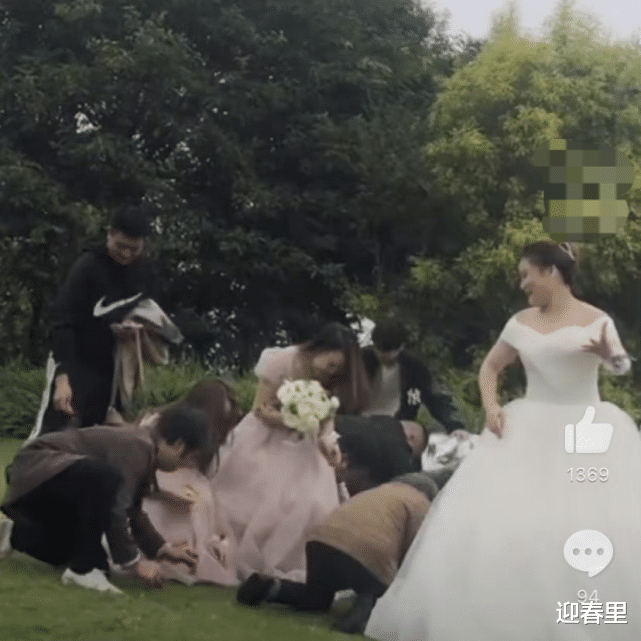 大妈为捡红包当众掀开新娘裙子,有时还会动手抢,不给就说垃圾话