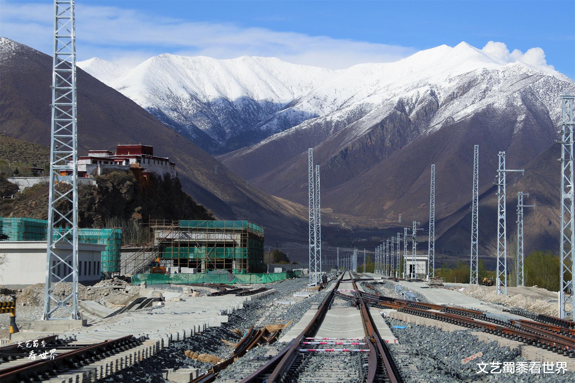 湖南|西方说100年也建不成的川藏铁路，中国说再用10年，啪啪打他们脸