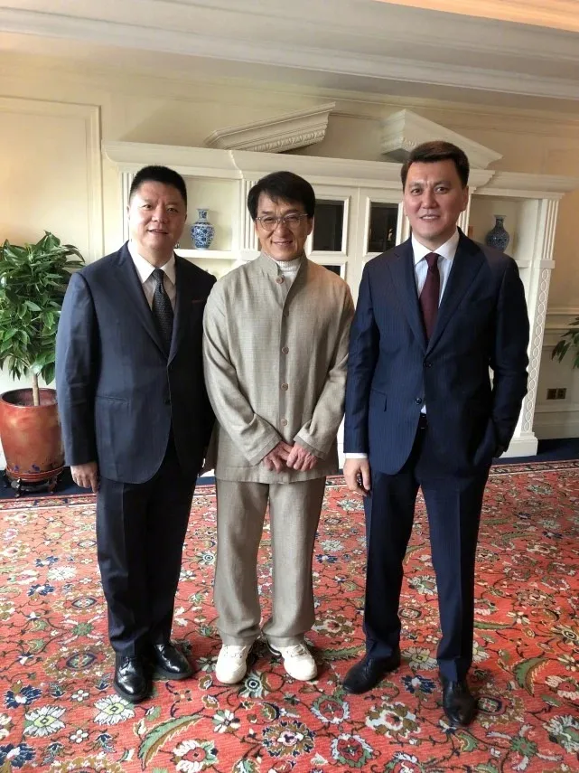 吴亦凡|南台控股：吴签被捕！背后大佬正式凉凉！曾身家130亿，如今连女儿都卖了…