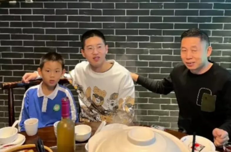 深圳市|孙卓买家大姐恼羞成怒，称老师和邻居的孩子都是买的，可惜没人管