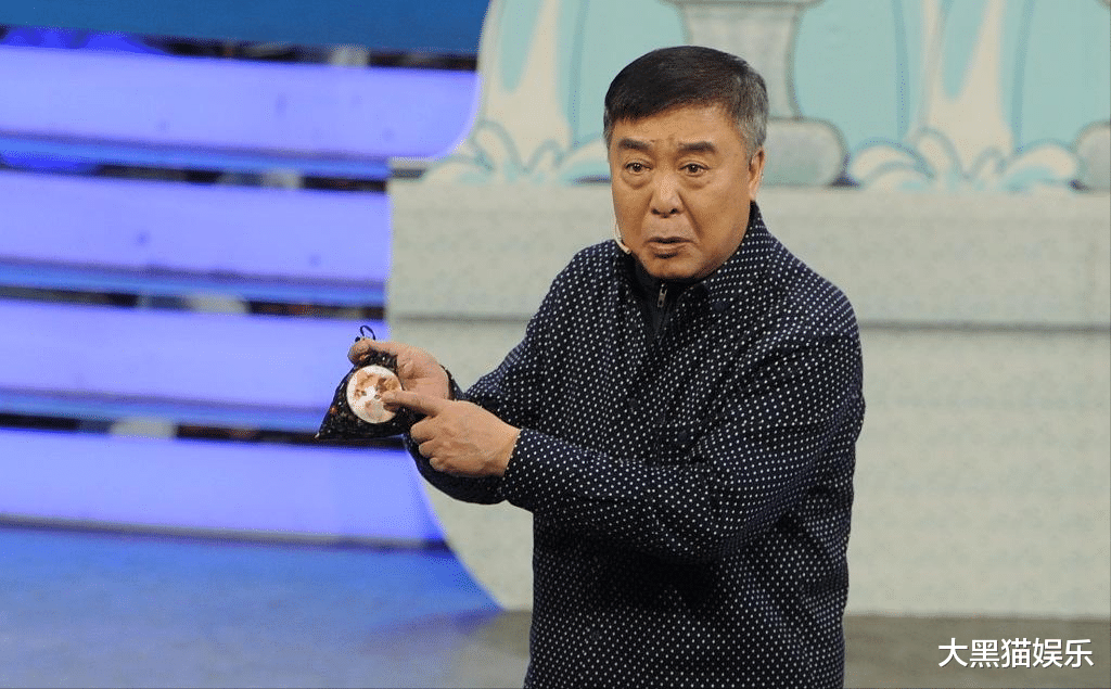 师胜杰|师胜杰逝世三年，为何女儿师朦宁可留在国外，也不回国陪伴母亲？