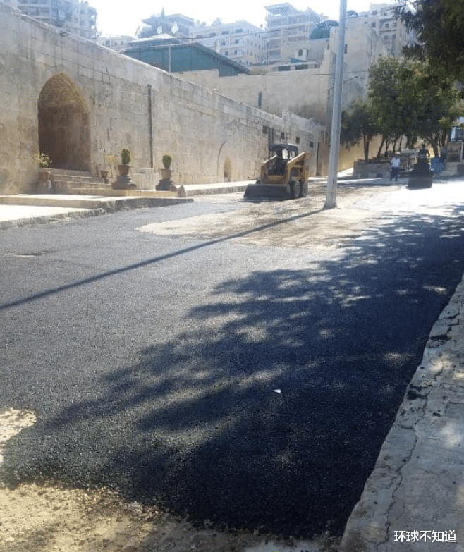敘利亞大城市阿勒頗鋪地磚，鋪瀝青，基建全面走起-圖3
