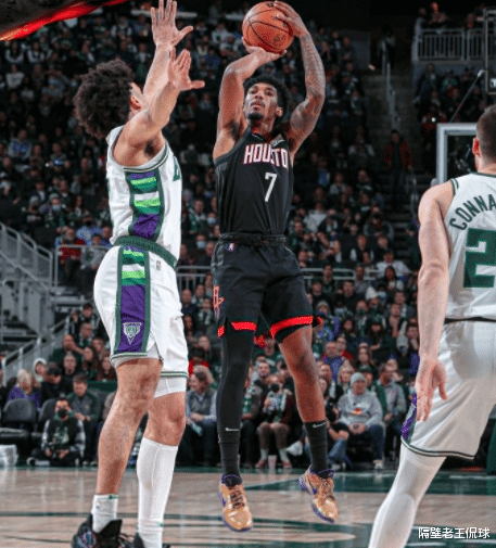 火箭隊(duì)|內(nèi)訌！火箭被雄鹿打停，伍德布魯克斯口吐芬芳，這鍋塞拉斯賴不掉