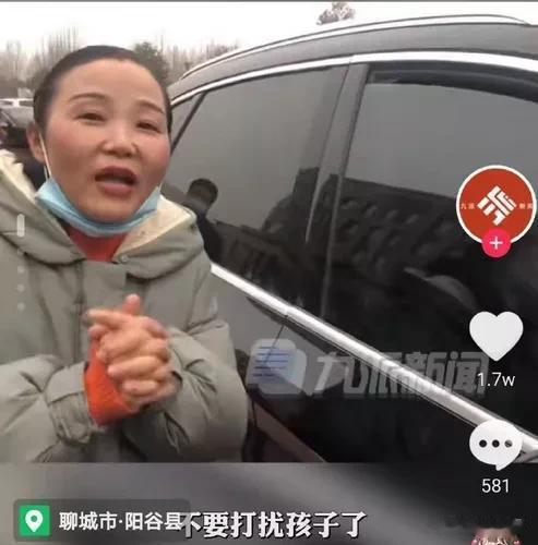 |孙卓回家被镜头怼脸求合影，妈妈恳求：不要打扰孩子