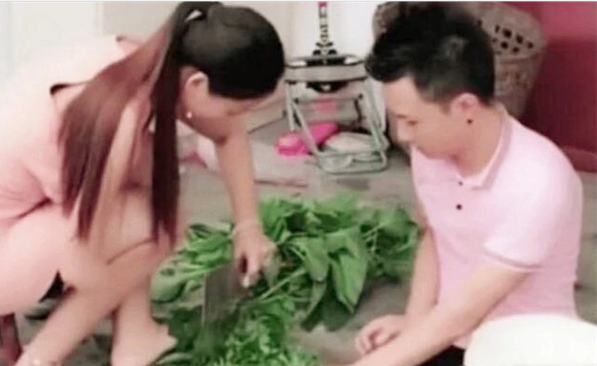 阿娇|网红“连体夫妻”：独臂妻子被无腿丈夫抛弃，爱情终究败给了物质