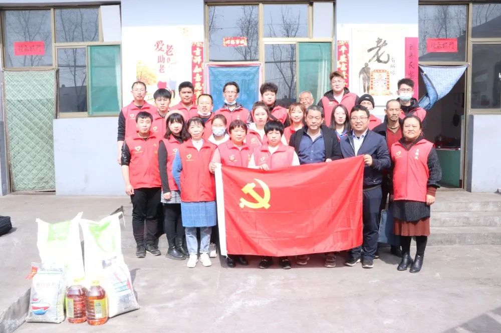 介休贴吧 第58个雷锋纪念日，介休红马甲用行动传承雷锋精神