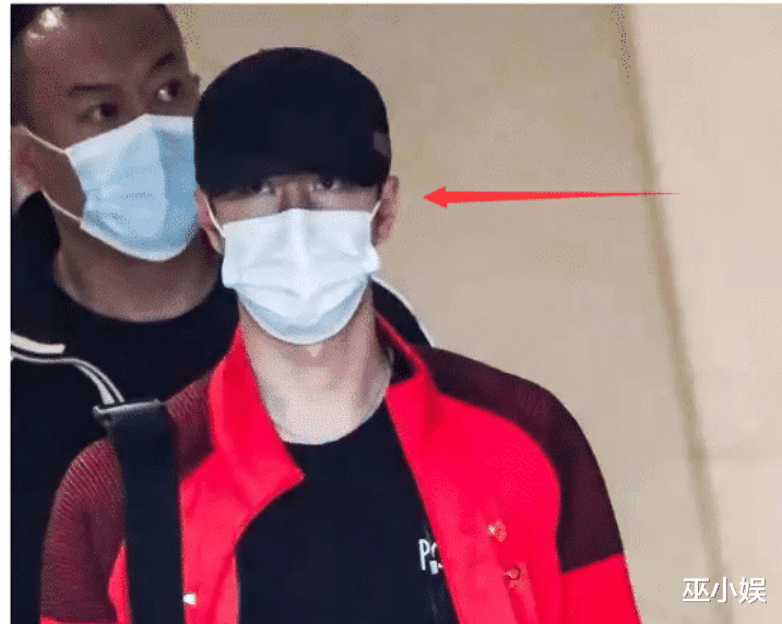 王一博|王一博鼻梁发黑？要闭关修复一个月，网友吐槽缝缝补补又三年？