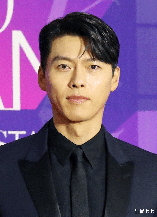 玄彬|恋爱后首同场，玄彬换新发型太男人，孙艺珍故意不走红毯太害羞？