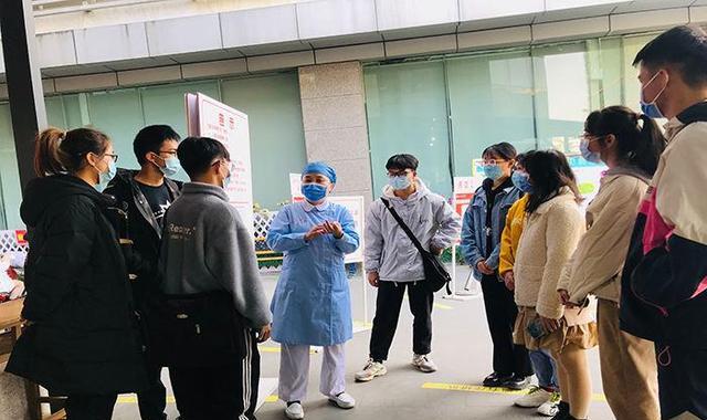 高校|多所高校下“紧急通知”！将进行“封校”管理，学生表示欲哭无泪