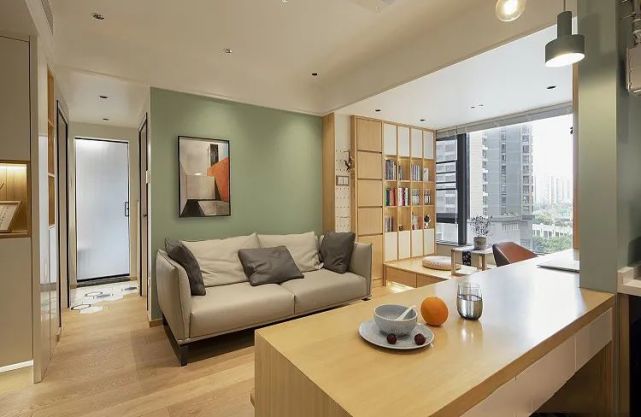 41㎡老破小逆袭，阳台加高装地台，茶室和书房都有了