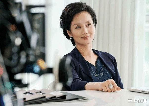 李颖|“儿子”是实力派演员，女儿是奥运会冠军，54岁的她才是人生赢家