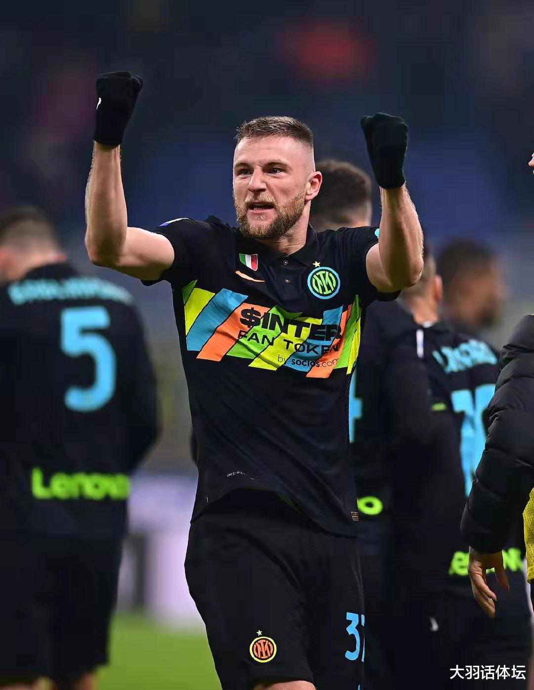 国际米兰|2-1！国米带刀中卫群斩落蓝鹰，联赛8连胜后将进入魔鬼赛程
