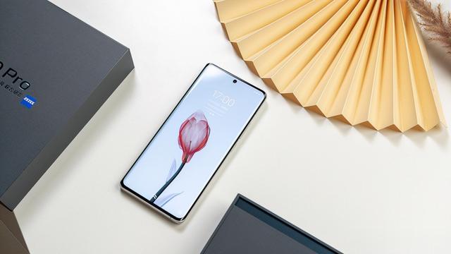 vivo x|vivo X70 Pro评测：实力并不均衡 但同价位依旧值得选