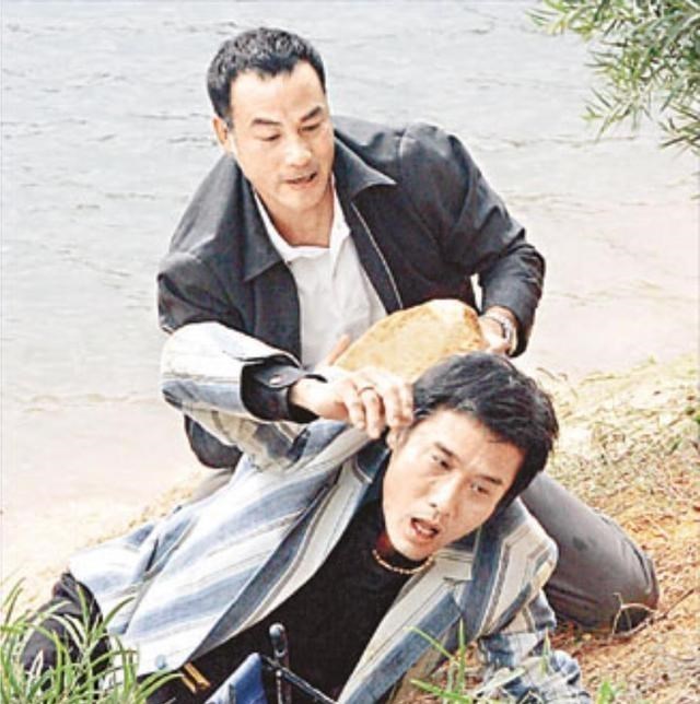 海钓|钓鱼戴头盔是什么梗？说到底就是套路而已，看懂可避坑