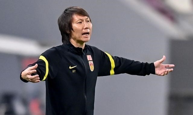 嘟小薯 国足又遇麻烦事，老队长出现问题，或无缘沙特，李铁也无奈