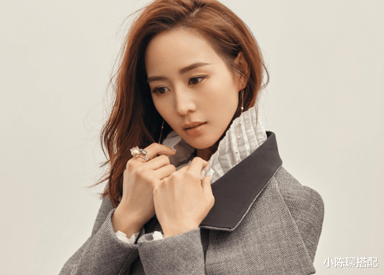 牛奶|减龄的发型都有哪些共性？中年女性挑选发型时主要看这3点就够了