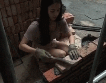 咸蛋的小姐 撞衫不可怕，可怕的是跟谁撞衫，哈哈哈哈哈哈哈哈妹子不淡定了