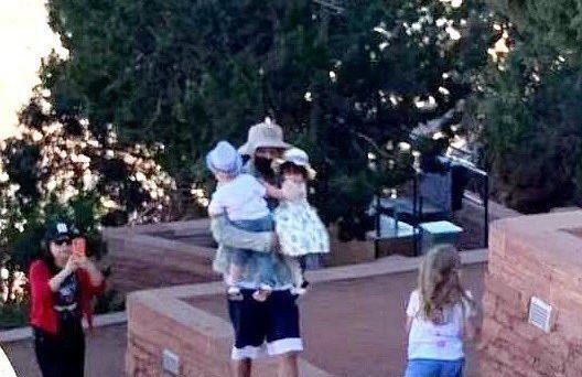 李连杰|DNA检测出炉，张恒晒的孩子非郑爽亲生？好友回应：这些人真逗