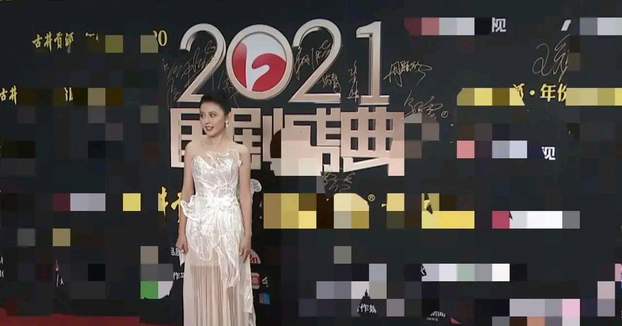 主持人|吴越是红毯主持人克星?热依扎自信源自内心?董洁长赘肉了?