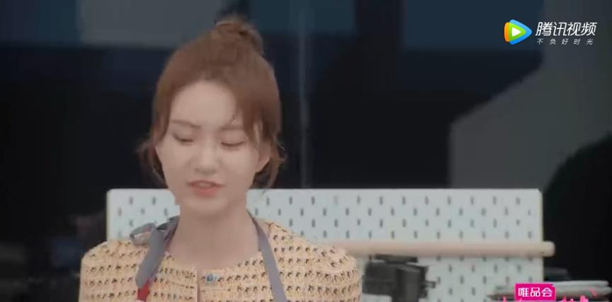 心动的信号第四季|《心动的信号4》邓凯慰争议不断，洪成成被嘲人设翻车，频登热搜