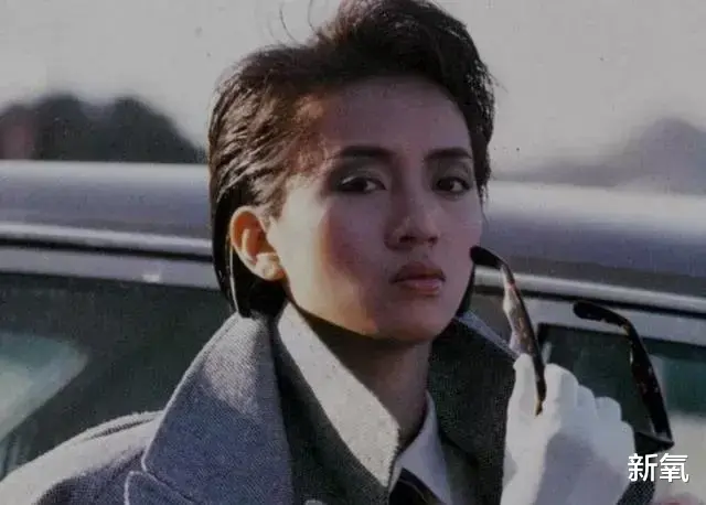 梅艳芳|厚嘴唇、三白眼、高颧骨，组合在她脸上却是一个风华绝代