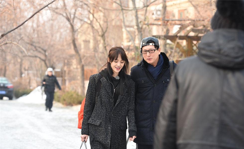 郑爽|回归素人的郑爽并不好过！被同小区住户嫌弃孤立，纷纷绕着她家走