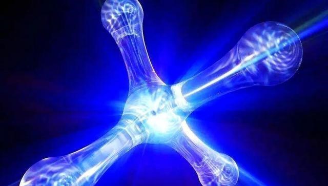 爱因斯坦 如果一个人以光速飞行10秒后,再回到地球,他还能见到家人吗?