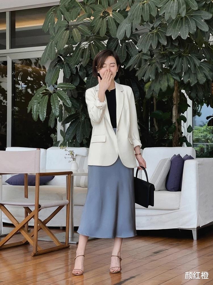 颜红橙|真正时髦的女人，秋天穿“西装”都借鉴这些穿搭，知性干练又温柔