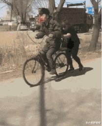 朱小燕聊情感|“你用的杯子,暴露了你的工作职位,真是真实啊! ”哈哈哈哈