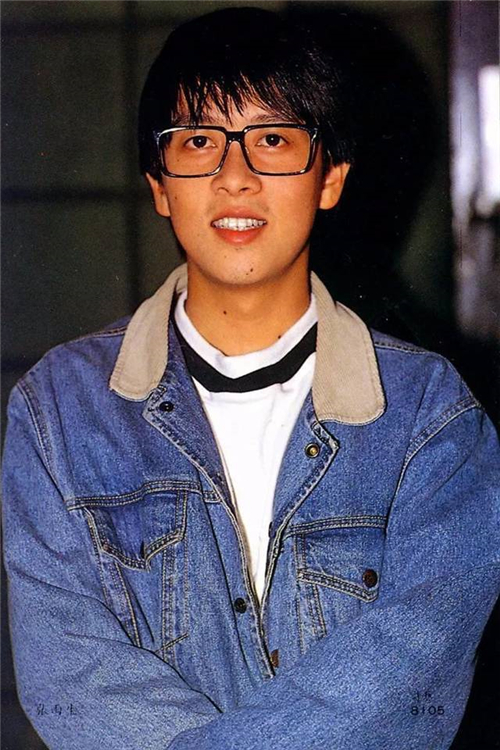 张雨生|张雨生走了24年，那位曾在葬礼上哭到昏厥的女孩，现今成了大明星