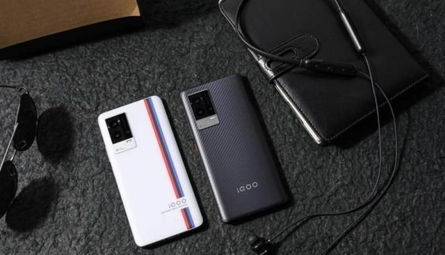 素手挽清说 又一骁龙898新机确定，16+512G！售价或创新低