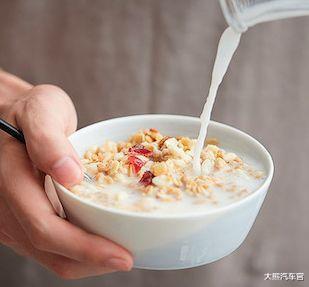 玉米|越吃越瘦的4种粗粮，连很多明星都在吃，第一名女生见了基本都会买