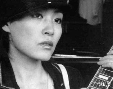 杨坤|她在凌晨2点穿戴整齐跳楼，尸检报告揭露死亡真相，杨坤一生的痛