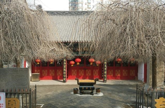 区彭丹 沈阳这座庙宇已有三百多年历史，隐藏着居民小区深处，供奉火神