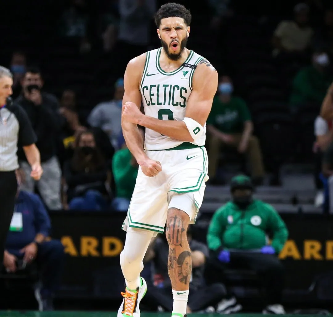 凯尔特人队|50+8+4,历史首人!两人无对抗受伤!抢七大战太惨烈了