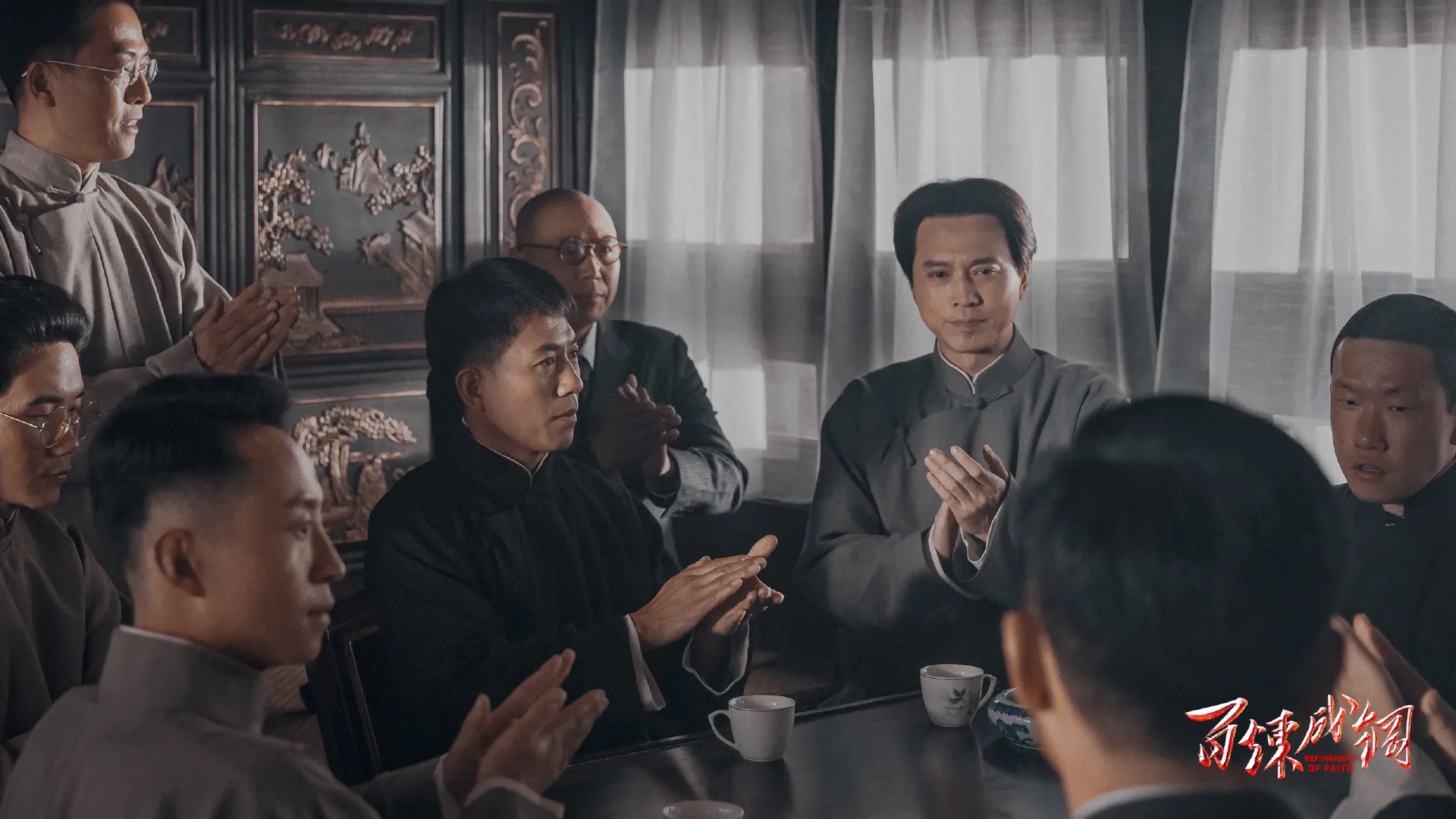 王雷|缺少敬畏感！伪特型演员充斥各大献礼剧，伟人影视形象不尽如人意