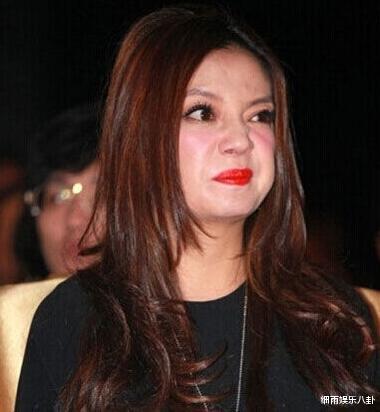 赵薇|赵薇正式全面退圈，所有奖项和荣誉全被收回，称号被删除