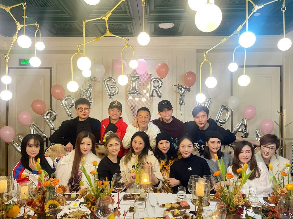 张晋|张晋再次参加“名媛”聚会，在“披哥”积攒的人气，快挥霍完了？