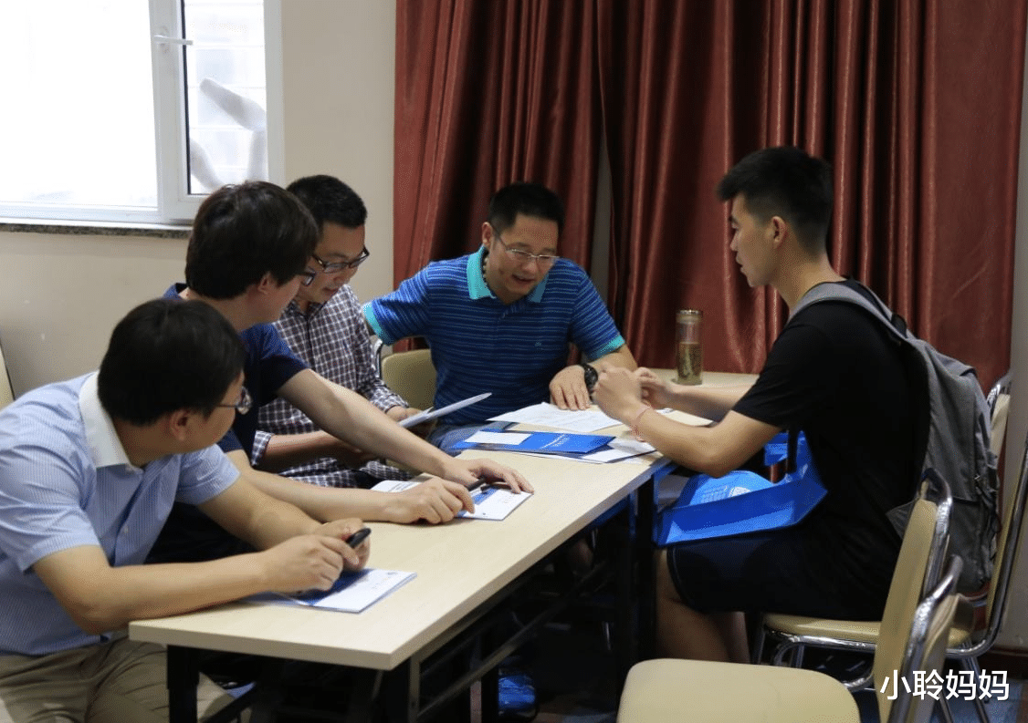 小聆妈妈|读研3年和工作3年，哪个更有前途？答案虽扎心但真实