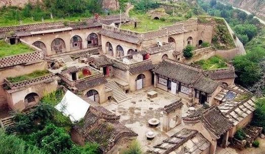 中外漫说 又火了！陕西再现“超级豪宅”，占地高达40亩，主人是陕北财主