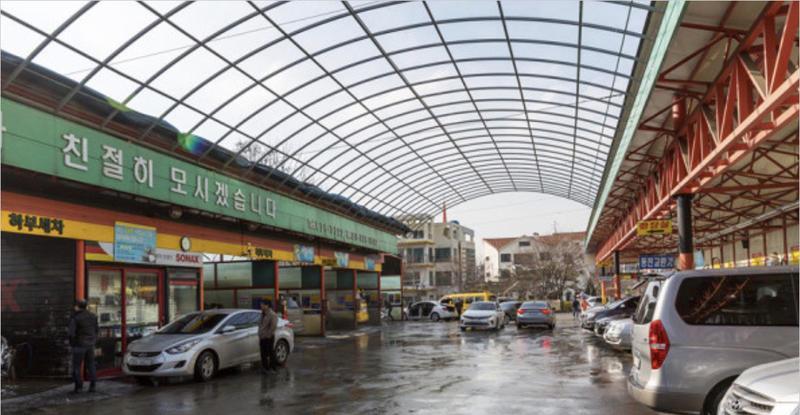 宋仲基|离婚2年后，只剩一颗事业心，忙碌的宋仲基为何现身当年婚礼饭店