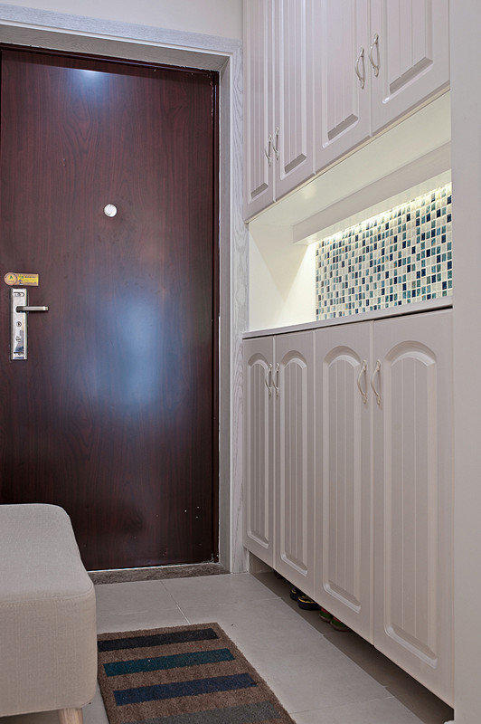 简约美式风的新房入住，客厅阳台文艺感满满，朋友进来就被迷住了