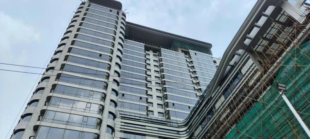 |烂尾15年依旧是豪宅，城西传奇神盘复活记