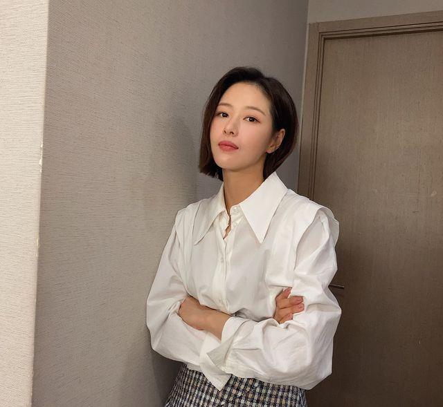 刘亦菲|她写出了《人鱼小姐》，却为结婚支付了丈夫前妻的生活费